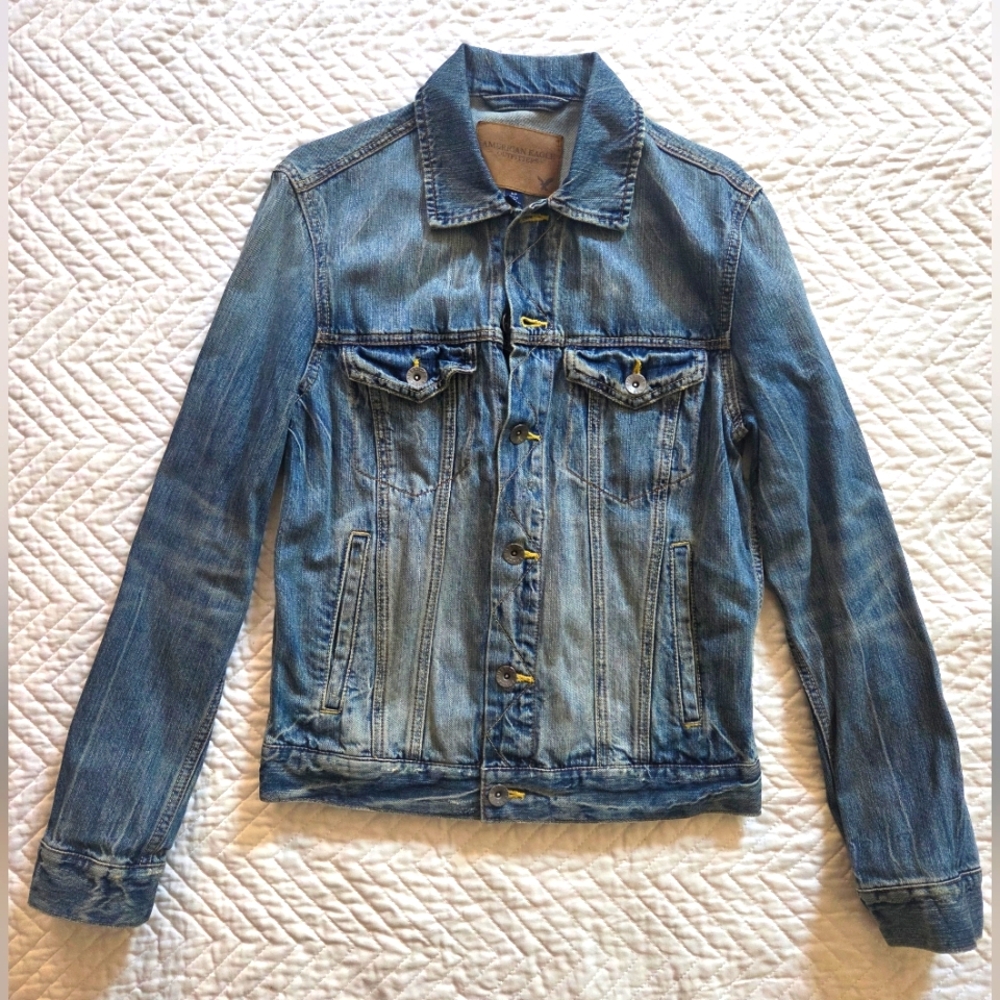 American Eagle Outfitters Jean Jacket S